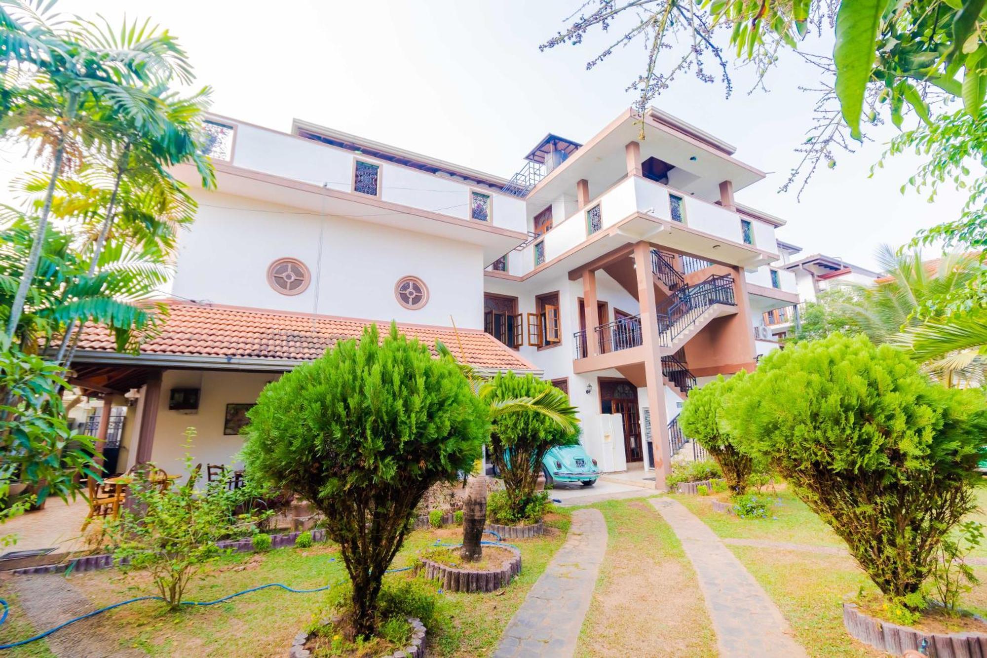 The Norfolk Heritage Airport Villa Katunayaka Buitenkant foto