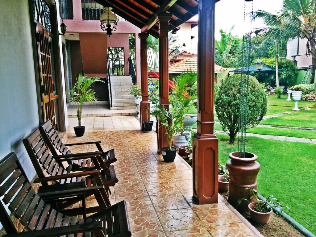 The Norfolk Heritage Airport Villa Katunayaka Buitenkant foto