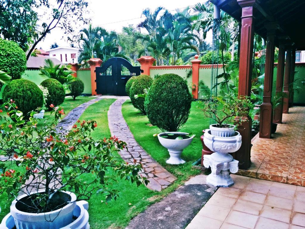 The Norfolk Heritage Airport Villa Katunayaka Buitenkant foto